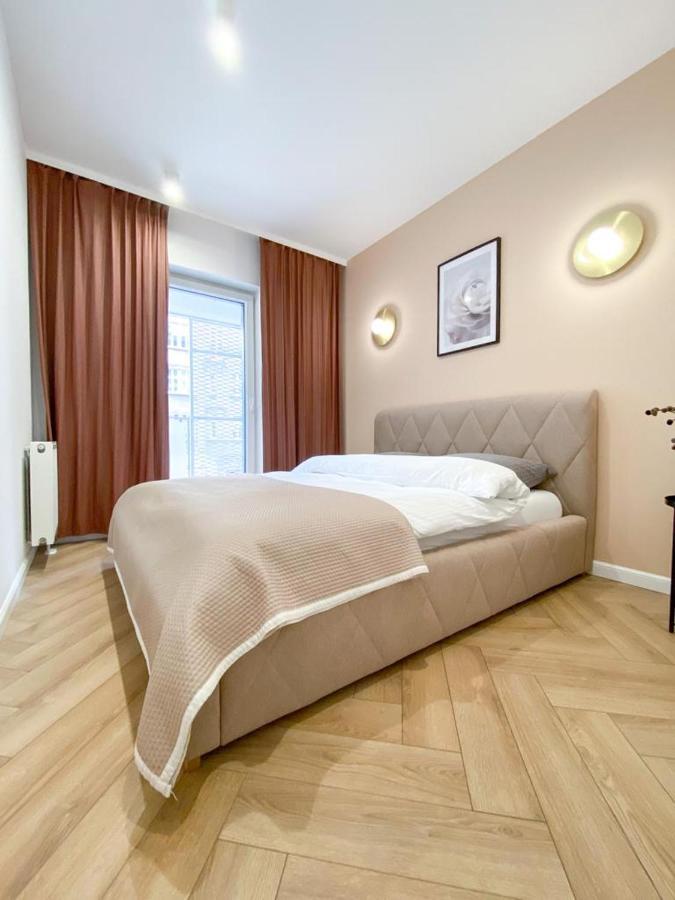 Apartament Family Zwierzyniecka 波兹南 外观 照片